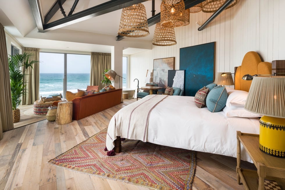 Coastal Hotel Interior Design: Essential Factors You Must Consider
