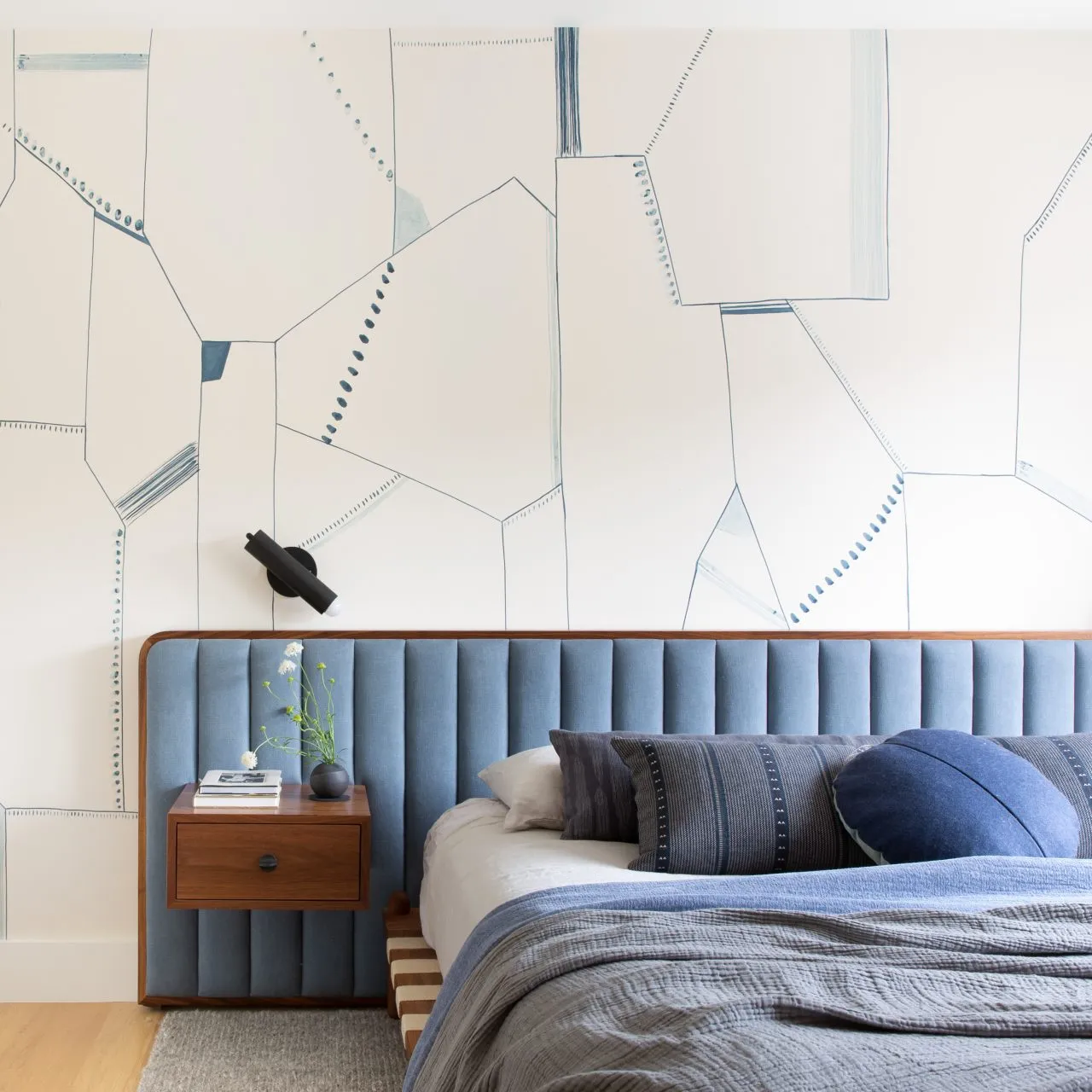 Designing Headboards that Define Aesthetic Harmony in Hospitality Spaces