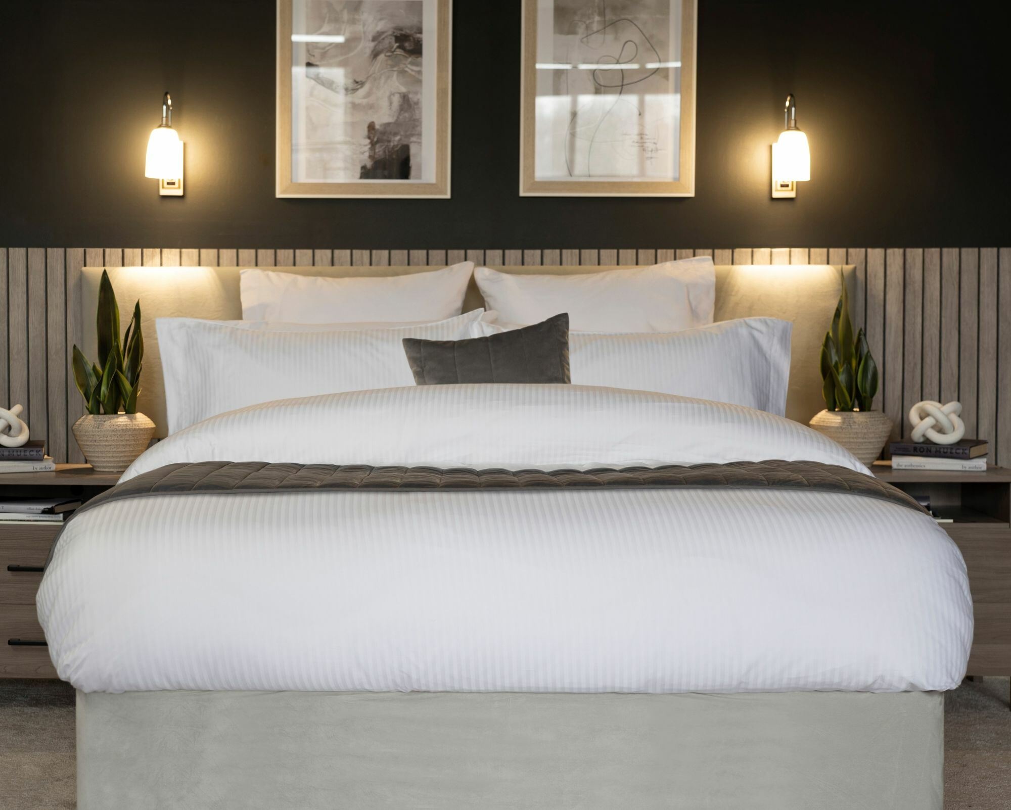 How to Choose Beds, Mattresses, and Bedding for Luxury Hotels
