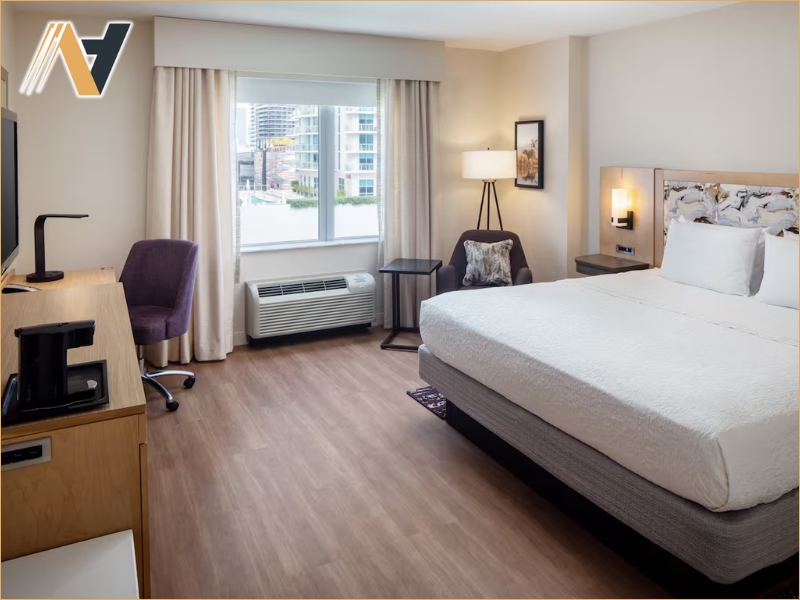 Ergonomic Considerations for Guest Workspaces